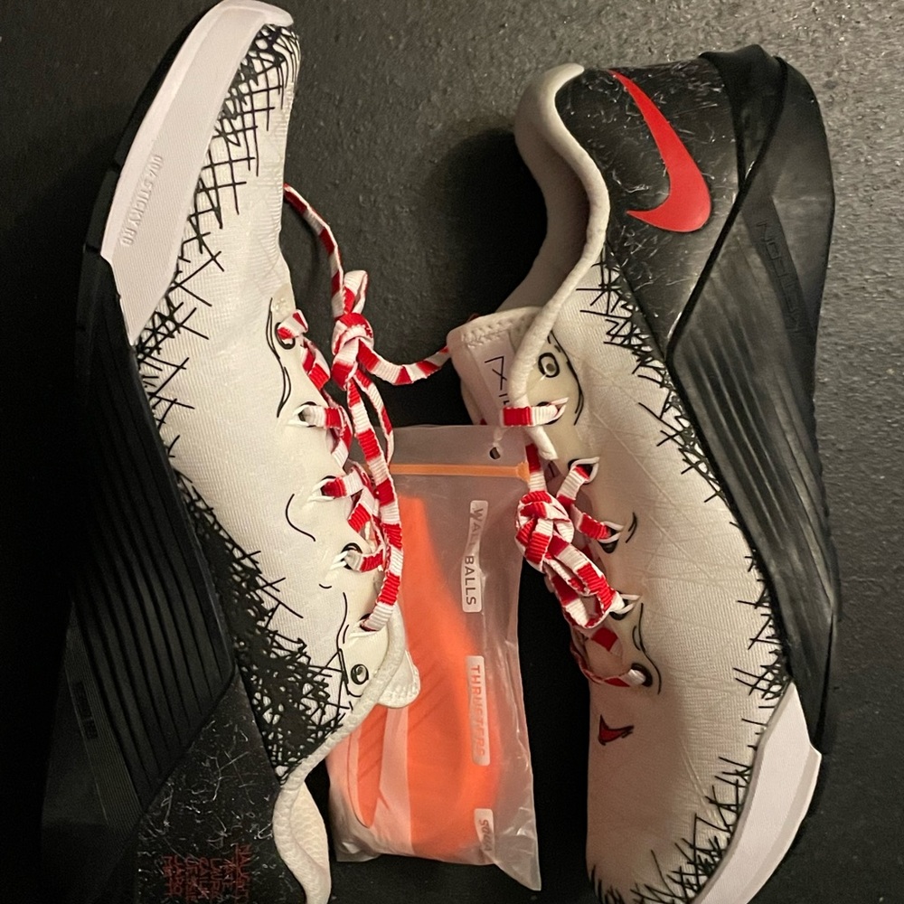 Brand new Special edition Joker Nike Metcon 5